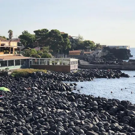 Le tre meraviglie a 200 m dal mare-3